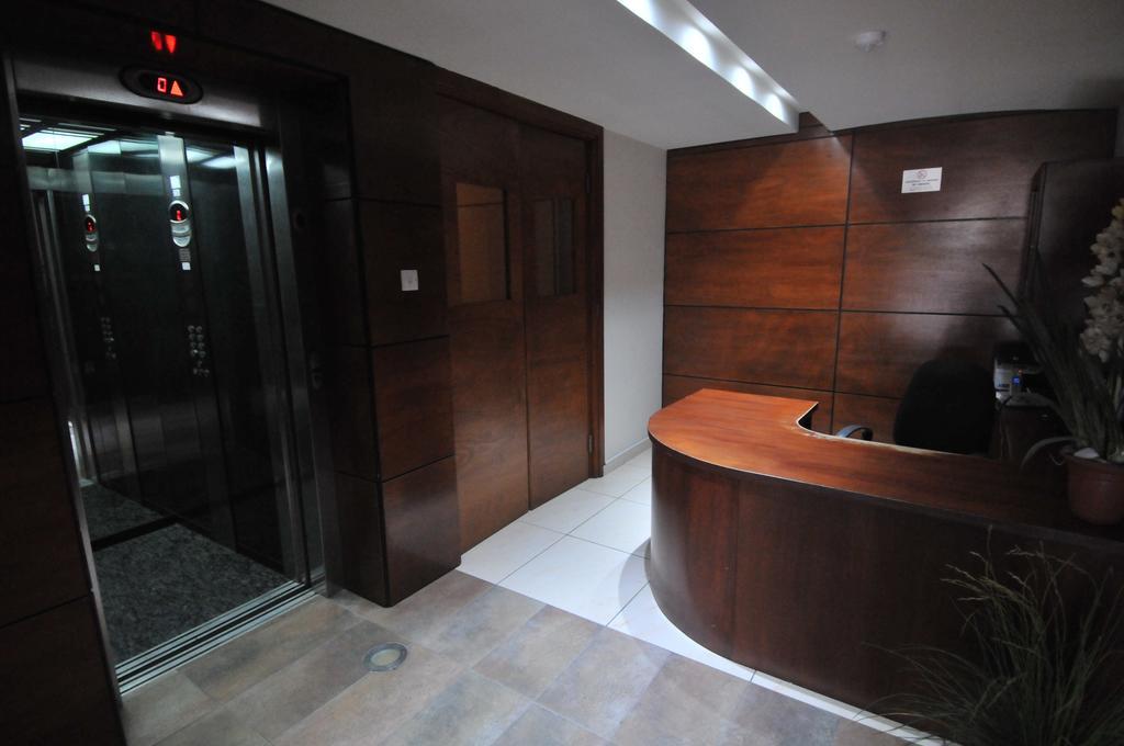Ithaki Phinikoudes Apartment No. 102 Ларнака Стая снимка